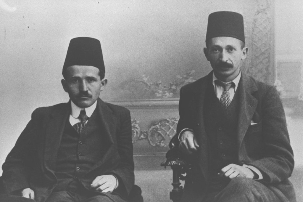 דוד בן גוריון ויצחק בן צבי בפקולטה למשפטים, באוניברסיטת איסטנבול